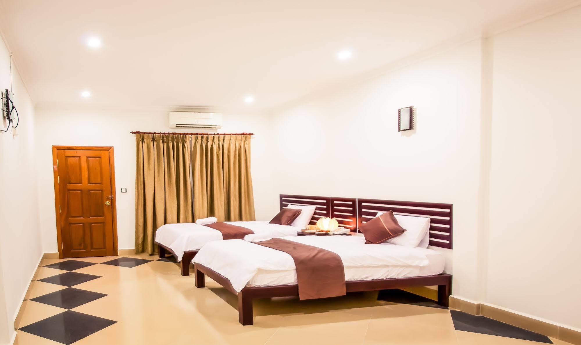 Aime House & Niisaii Apartment Phnom Penh Exterior photo