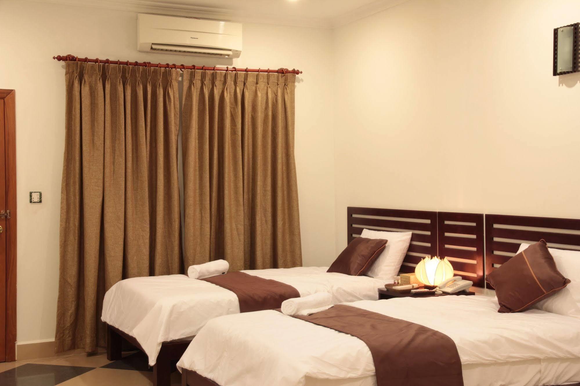 Aime House & Niisaii Apartment Phnom Penh Exterior photo